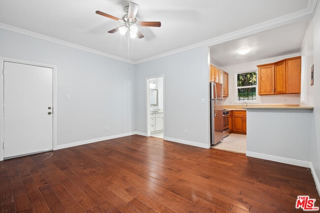 Photo - 1267 Vin Scully Ave Unit 9