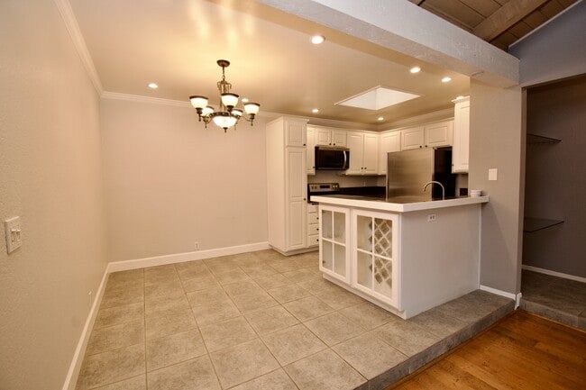 Photo - 21372 Brookhurst St