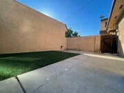 Photo - 525 N Shelton St Townhome