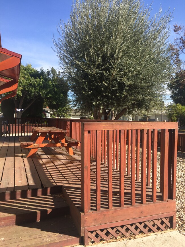 Building Photo - 22837 Vose St