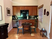 Kitchenette - 462 S Beverwil Dr