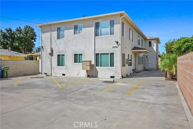 Building Photo - 15721 Freeman Ave Unit 6