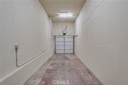 Photo - 952 W 18th St Apartment Unit 3