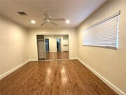 Photo - 16830 Wyandotte St