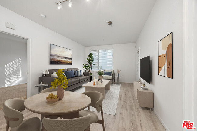 Building Photo - 6400 Crescent Prk E Unit 217