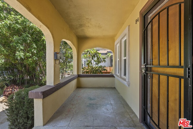 Photo - 84 N Grand Oaks Ave