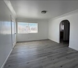 Photo - 519 W 42nd Pl