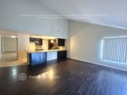 Photo - 22714 Ingomar St