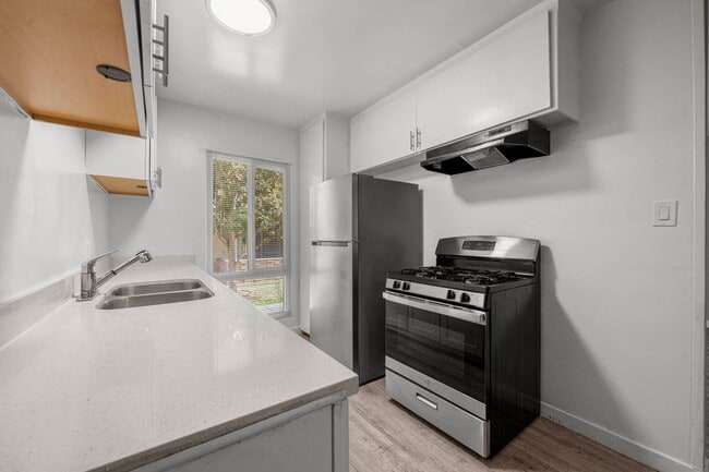 Photo - 4024 Gelber Pl Unit 02