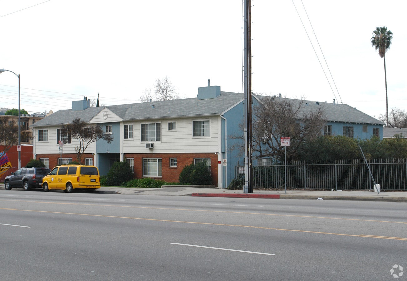 Photo - 4421 Laurel Canyon Blvd