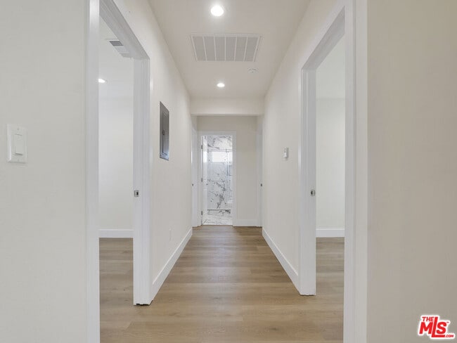 Photo - 529 W 90th St