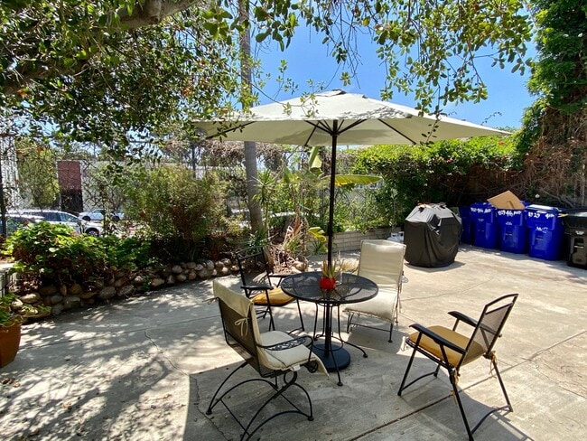 Photo - 1929-1929 Fourth Ave Unit C