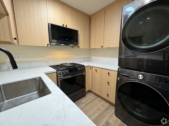 Building Photo - Newly Remodeled 2 Bed 1 Bath Unit 1059 Rental