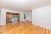 Photo - 20450 Schoolcraft St House
