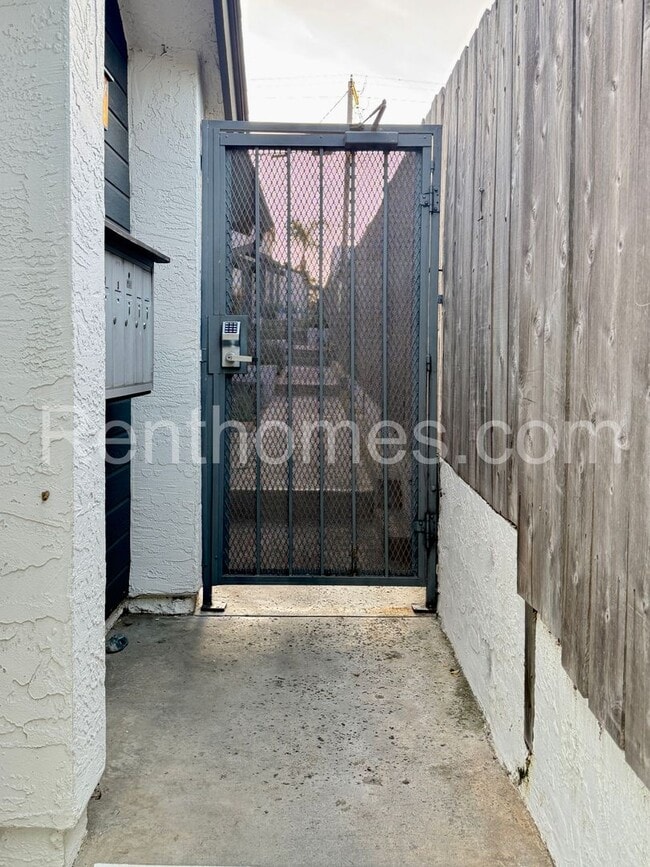 Photo - 3711 Louisiana St