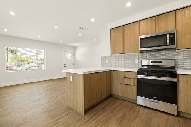 Photo - 7836 Claybeck Ave
