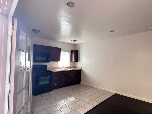 Photo - 3937 Long Beach Blvd Unit C - Lease Only