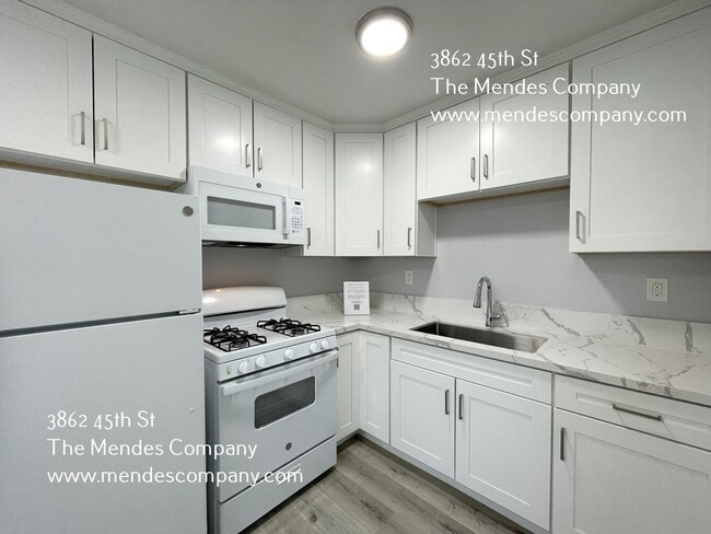 Photo - 3862 45th St