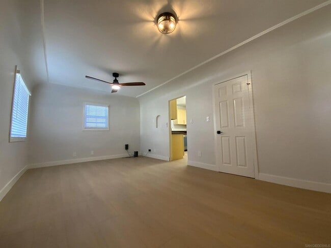 Photo - 520 Glover Ave