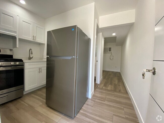 Building Photo - Chic & Private Ground-Level Studio | Priva... Rental