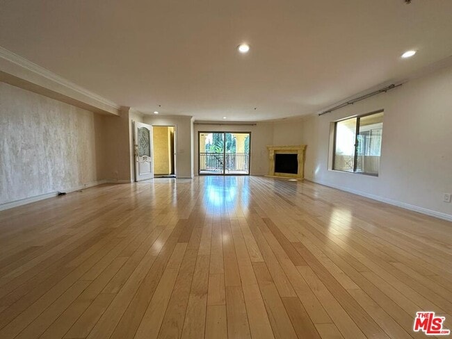 Photo - 2435 Florencita Dr W Apartment Unit 203