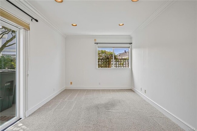 Photo - 117 Pso De Granada