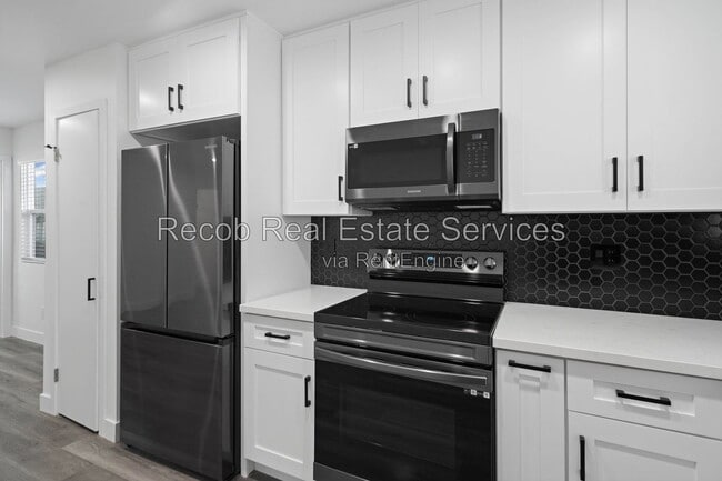 Photo - 6644 Rockglen Ave Unit 6634