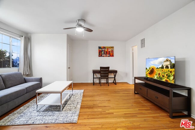 Photo - 4035 Inglewood Blvd Unit #3