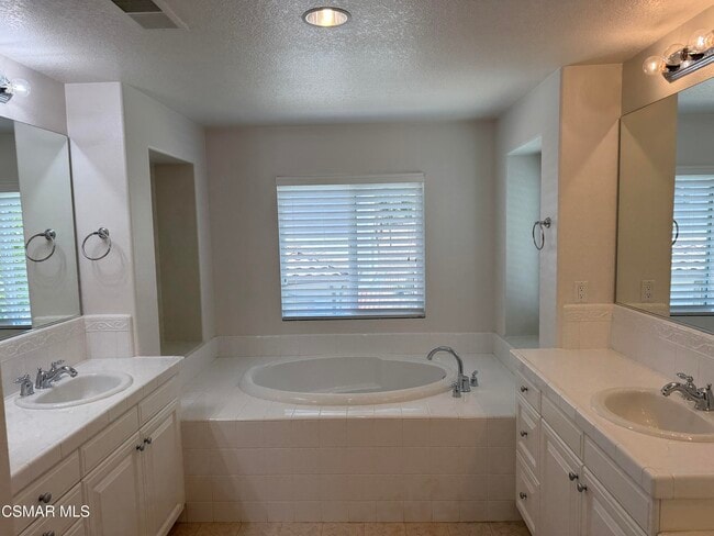 Photo - 600 Clearwater Creek Dr