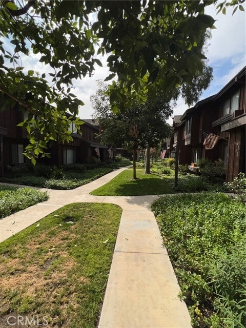 Photo - 1547 Dalmatia Dr