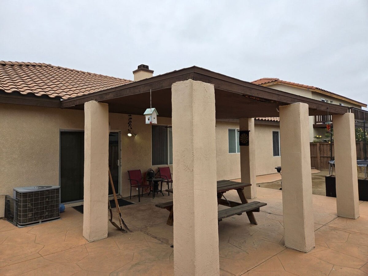 Photo - Three Bedroom Two Bath, plus an Office in Hemet!