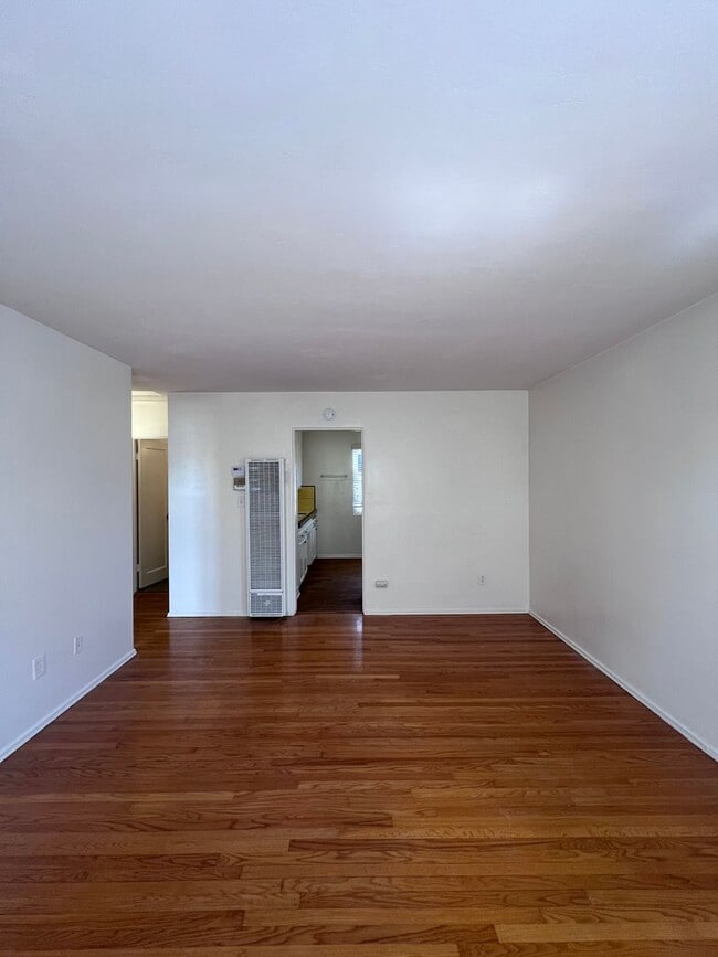 Photo - 4720-34 Wilson Ave Unit 4726