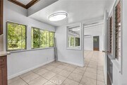 Photo - 2976 Lombardy Rd
