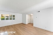 Photo - Gorgeous 3 Bed/2.5 Bath in Newport Beach Available Now!