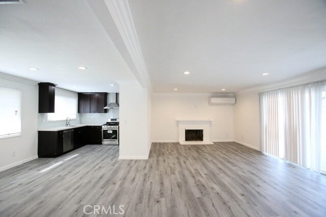 Photo - 15952 Standish Ln
