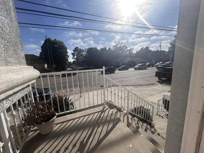 Photo - Heart of Mar Vista Unit 101