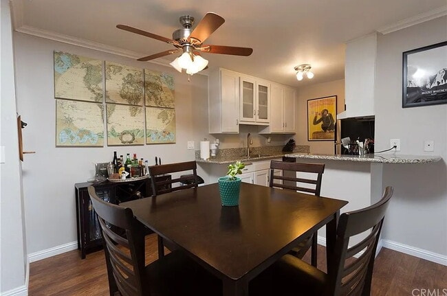 Photo - 424 N Bellflower Blvd