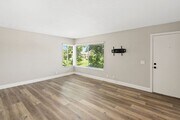 Photo - 3 Bedroom, 2 Bath Condo in Woodbridge area...