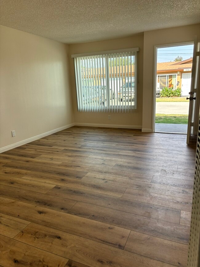 Photo - Cedar Apartments