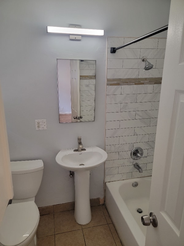Photo - 3333 E Wilton St Unit 2