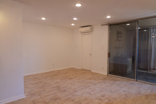 Photo - 465 S Los Robles Ave Unit # 2