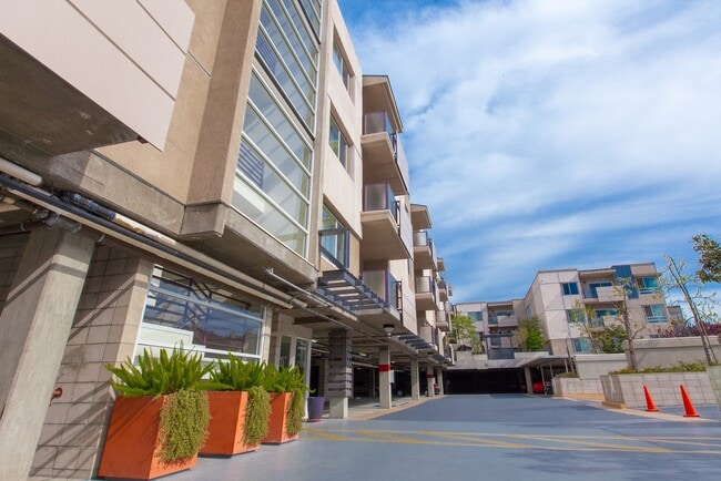 Cahuenga Place - 3400 Cahuenga Blvd West - Cahuenga Place - 3400 Cahuenga Blvd West Apartments