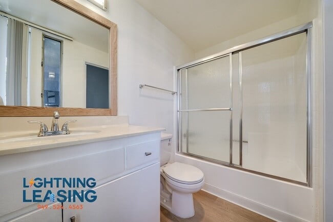 Photo - 11225 Morrison St Unit 218