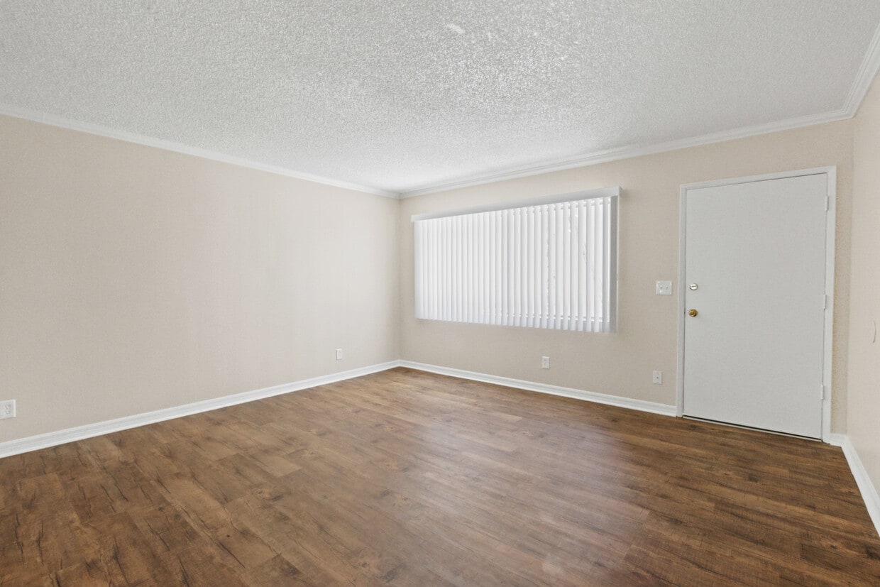 Floor Plan - 2BR/1.5BA