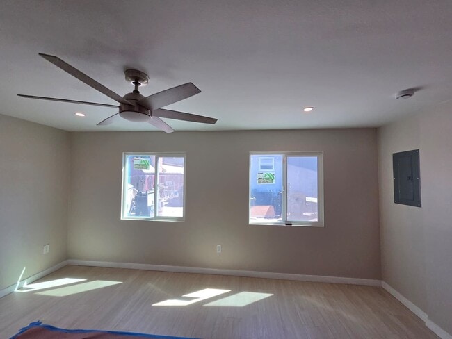 Photo - 1055 Quarry St