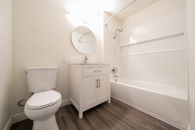Photo - 631 Blackshaw Ln