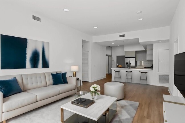 Building Photo - 5308 Sepulveda Blvd Unit 217