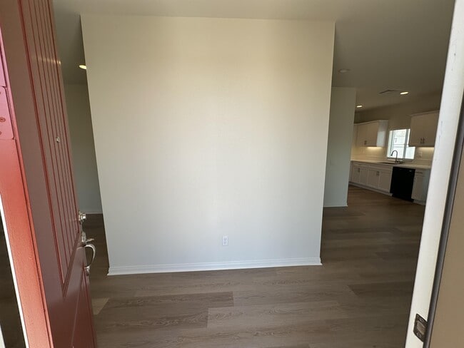 Photo - 2262 W Mill St