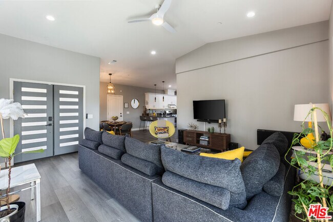 Photo - 16295 Ave Atezada