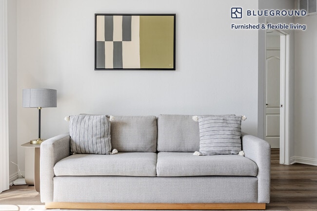 Photo - 13603 Marina Pointe Dr Unit FL5-ID1329